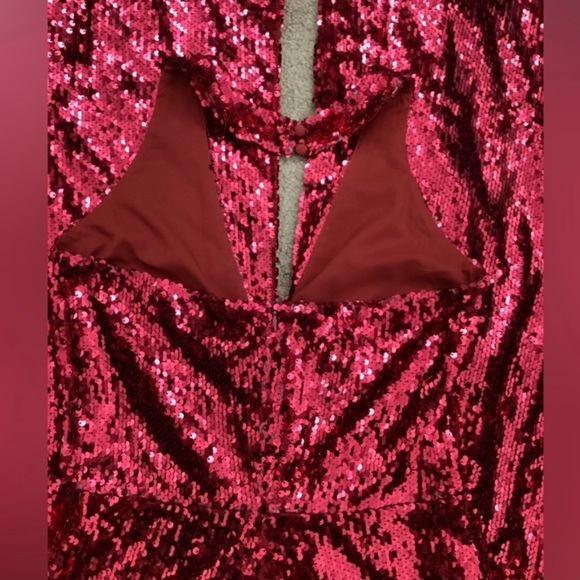 NWT L'AGENCE Halter neck Sequined Wide Leg Jumpsuit in Red Dhalia Size 2 - Picture 16 of 17